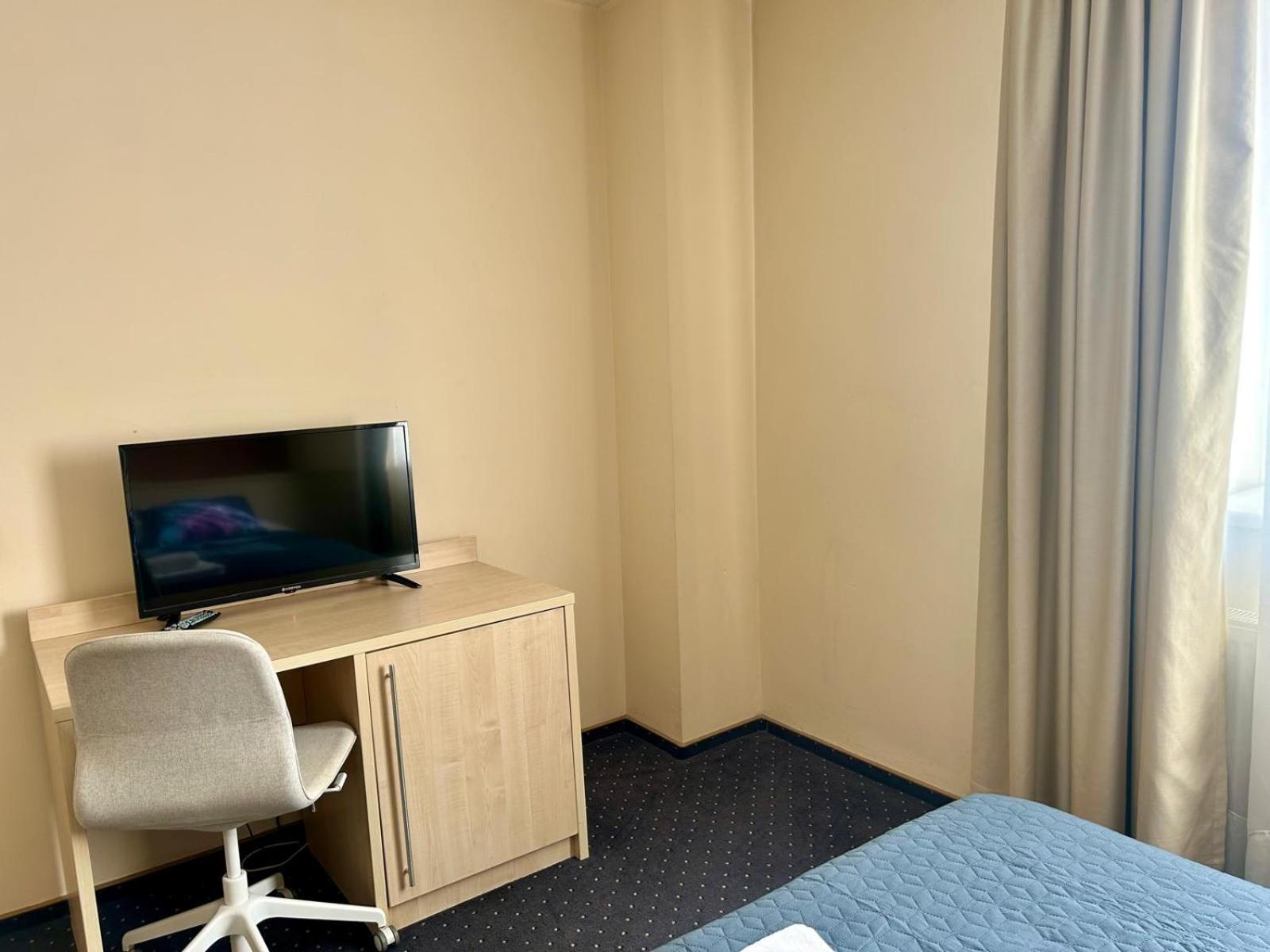 Hotel Pacific ティミショアラ エクステリア 写真